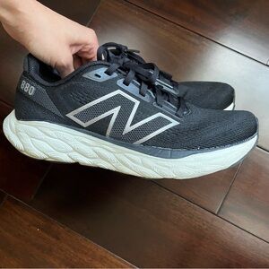 NEW BALANCE WOMEN’S W880K14 BLACK WHITE